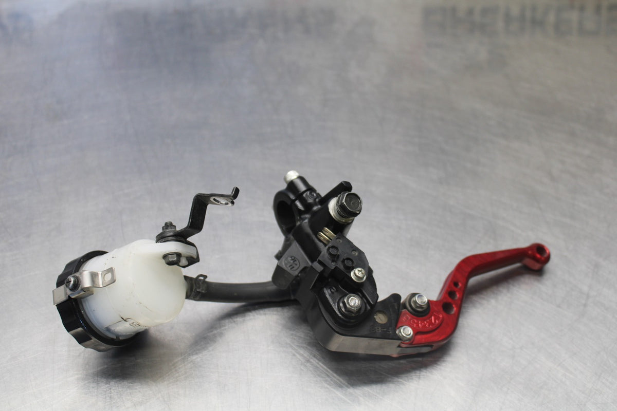07-08 KAWASAKI NINJA ZX6R FRONT BRAKE MASTER CYLINDER w/ PAZZO LEVER BB937
