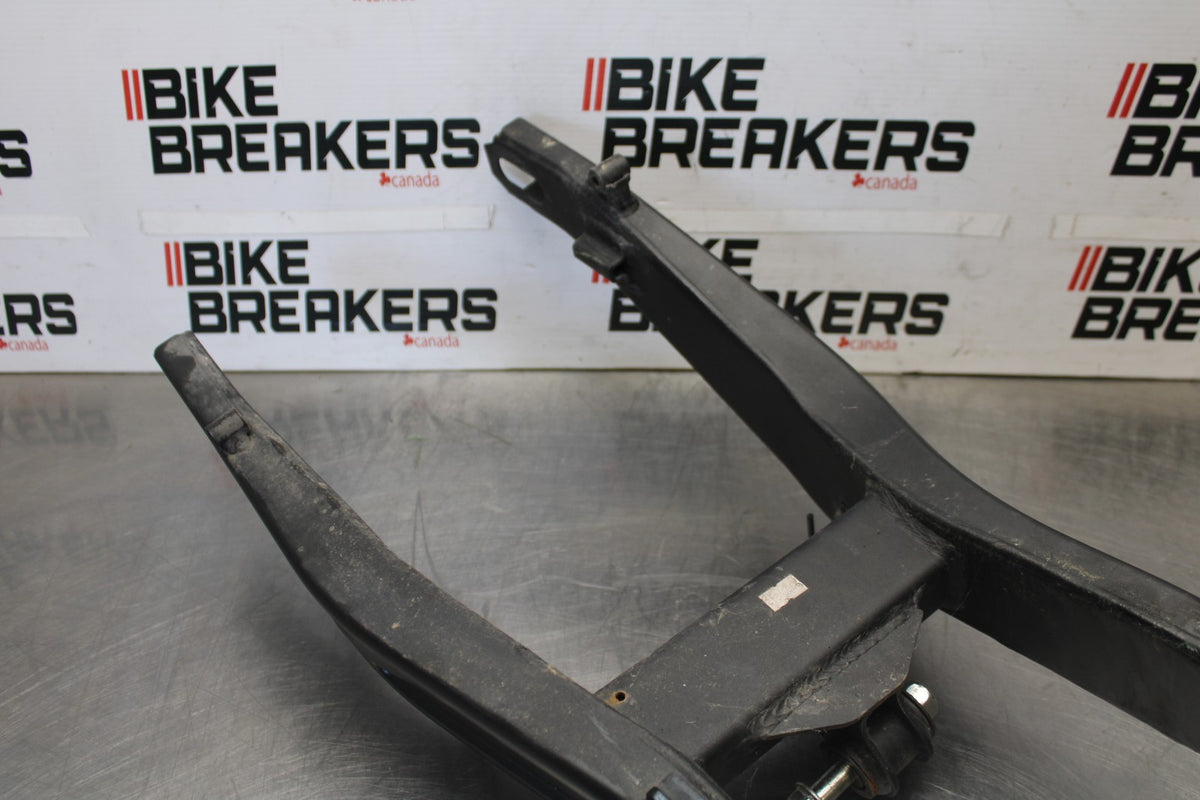 23 KAWASAKI NINJA 650 EX650 REAR SWINGARM BACK SUSPENSION SWING ARM BB920