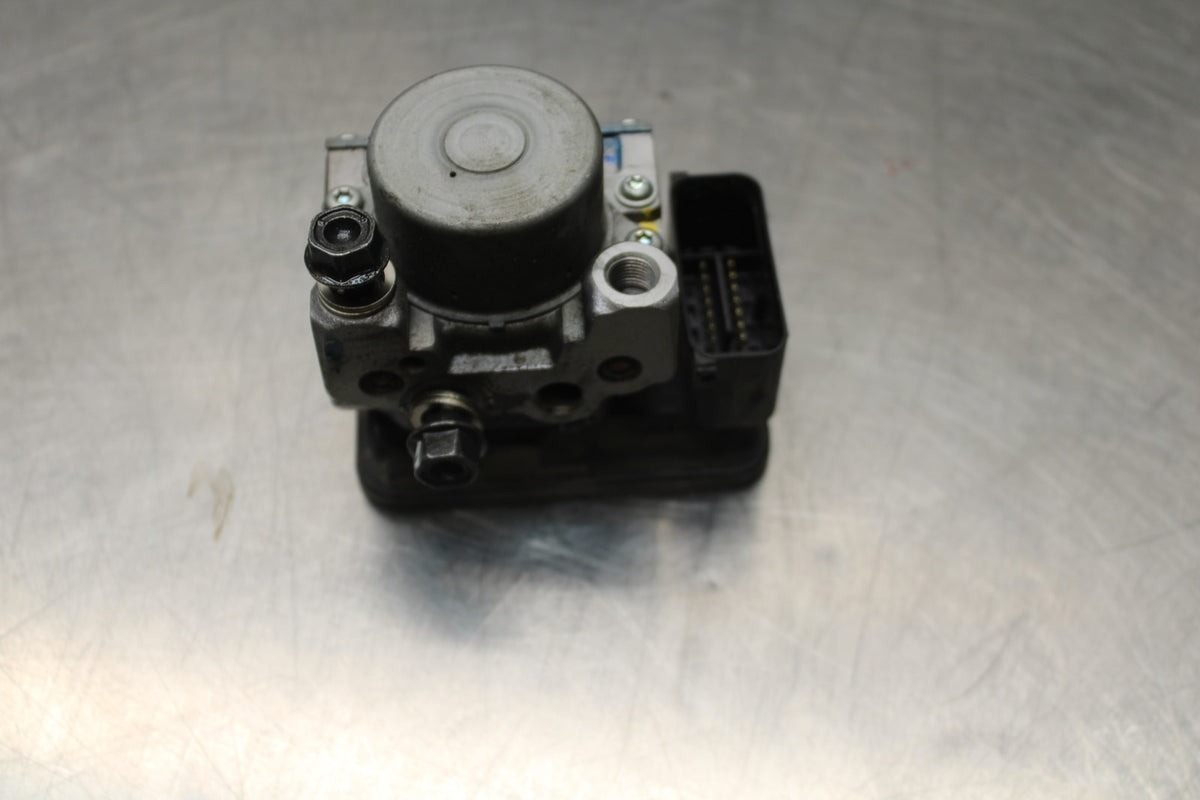18 HONDA CB500F ABS PUMP UNIT MODULE BB861