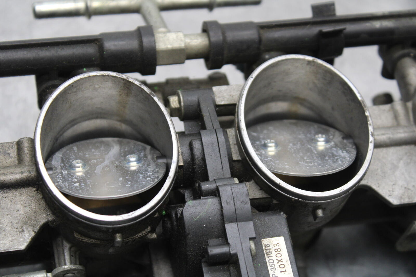 09-12 KAWASAKI NINJA ZX6R MAIN FUEL INJECTORS / THROTTLE BODIES 16163-0128 BB656