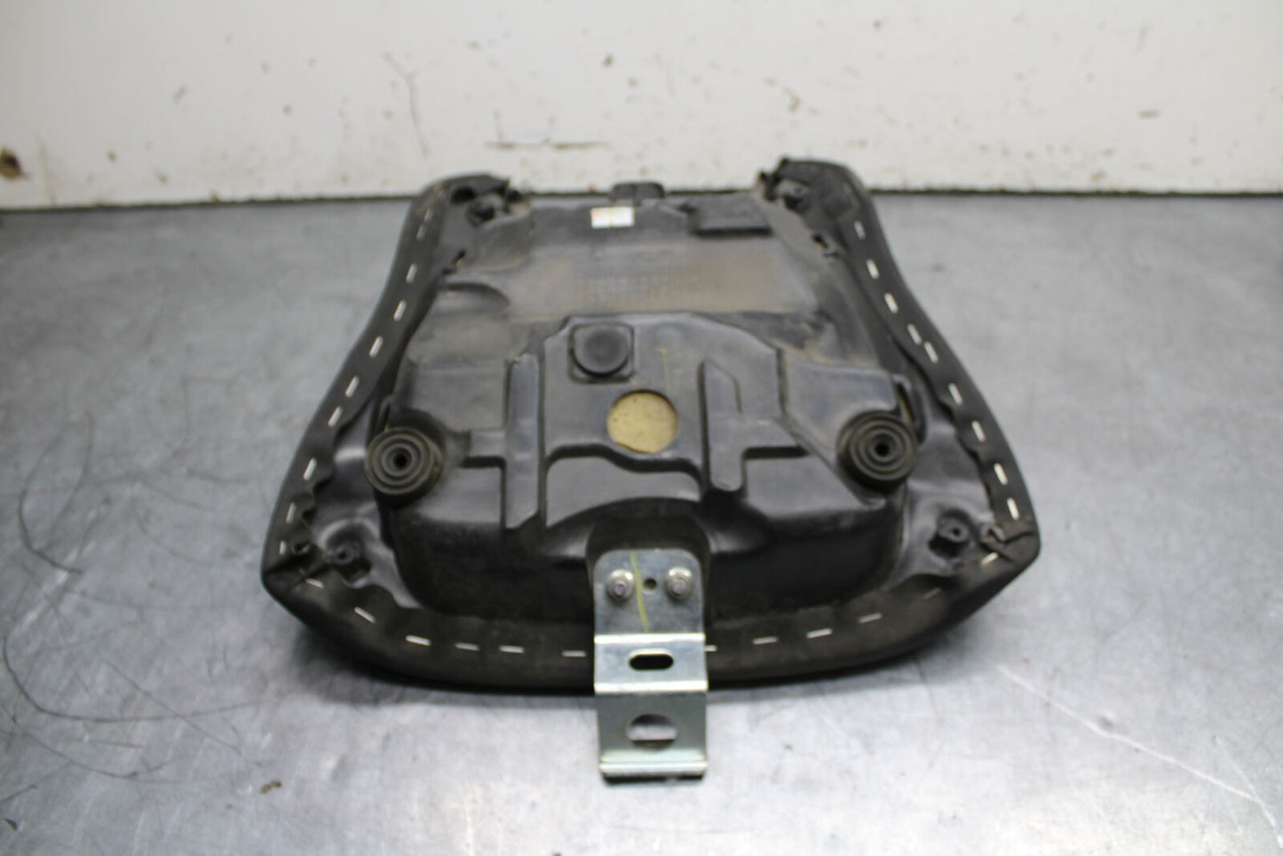 12-17 KAWASAKI ER-6N Z650 FRONT DRIVERS SEAT PAD SADDLE PILLION BB709