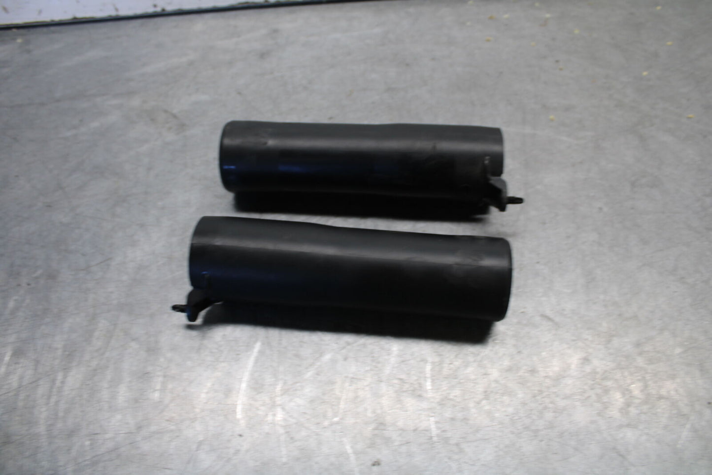 18-24 YAMAHA MT-07 FRONT FORK GUARDS SET PAIR BB662