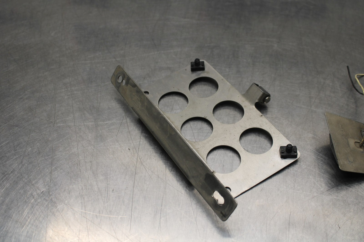 08 KAWASAKI NINJA ZX10R FENDER ELIMINATOR LICENSE PLATE BRACKET  BB201