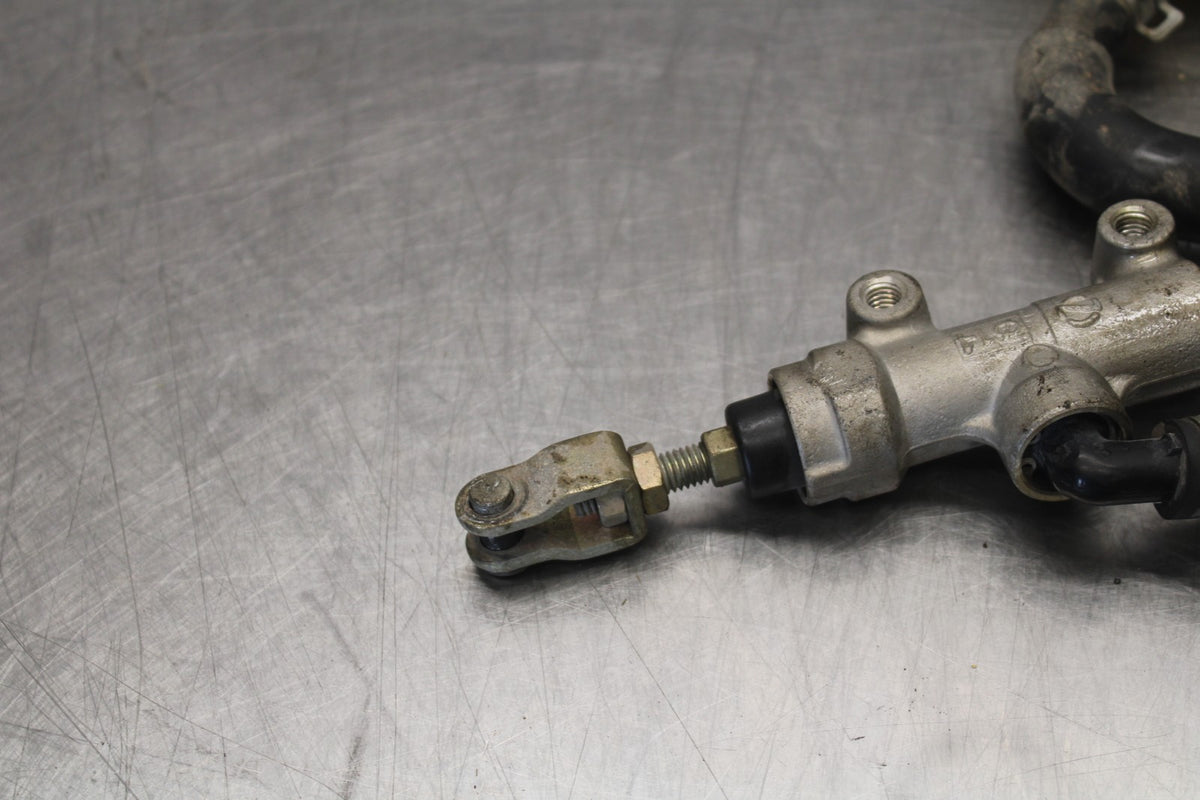 00-05 KAWASAKI NINJA ZX12R REAR BACK BRAKE MASTER CYLINDER W RESERVOIR BB892