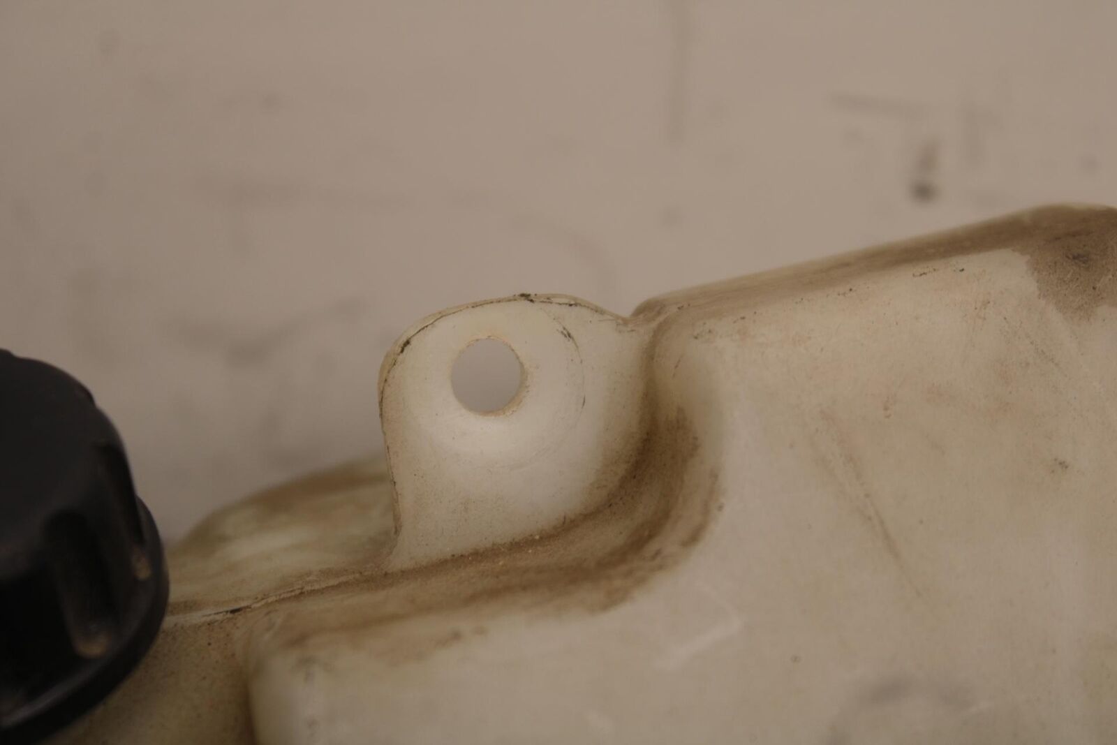 1985 Kawasaki Ninja 900R ZX900A COOLANT WATER TANK RESERVOIR BOTTLE BB84
