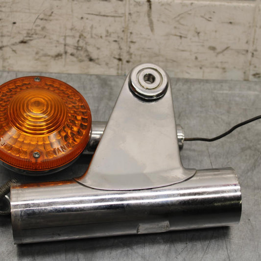 1977 Yamaha XS750 LEFT FRONT TURN SIGNAL LIGHT INDICATOR BB554