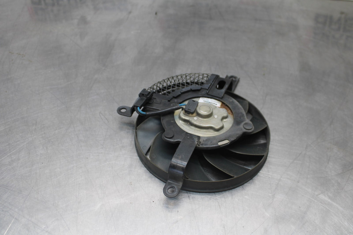 11-26 SUZUKI GSXR750 ENGINE RADIATOR COOLING FAN BB900