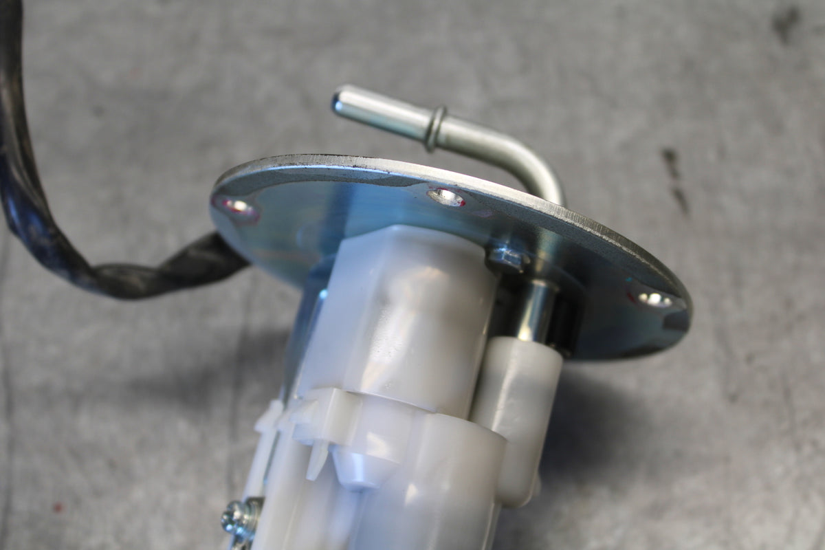 19-22 KAWASAKI Z400 FUEL PUMP GAS PETROL SENDER UNIT BB708