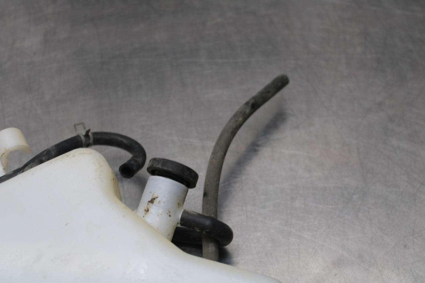11-22 SUZUKI GSXR 600  COOLANT WATER TANK RESERVOIR BOTTLE BB193