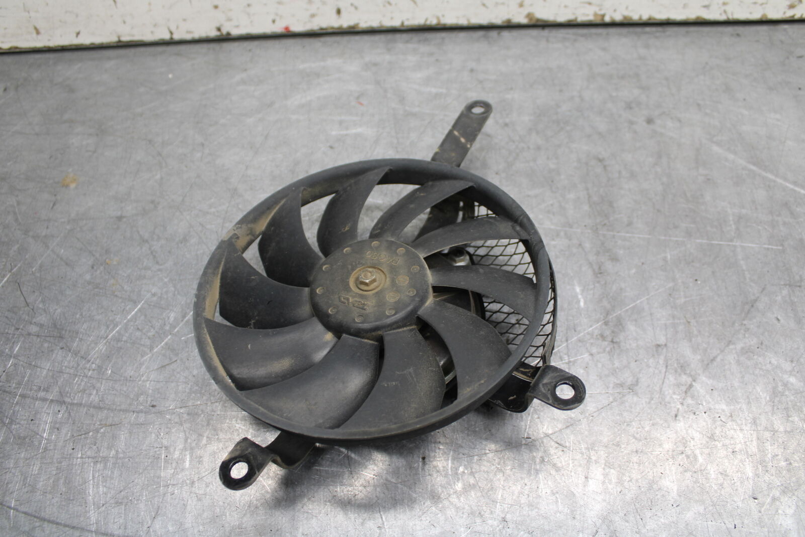 08-10 SUZUKI GSXR 600 ENGINE RADIATOR COOLING FAN  BB721