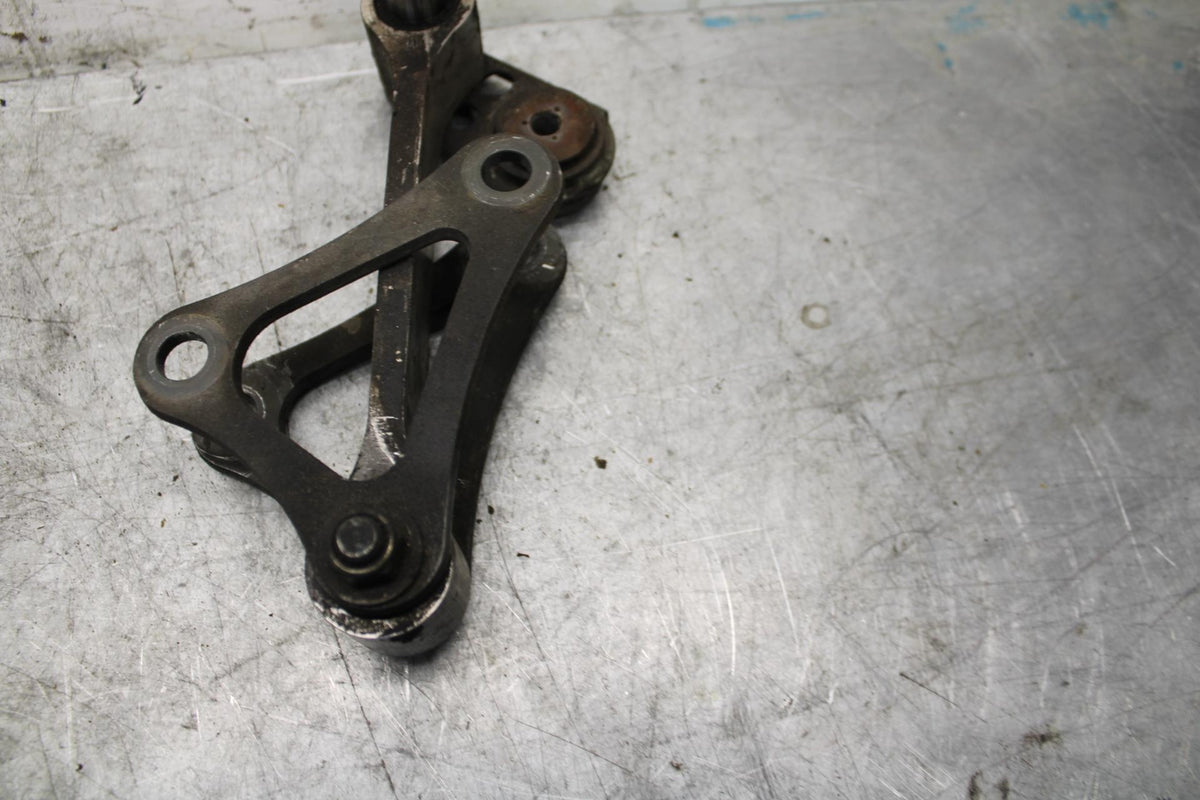 2002 Yamaha YZF R6 REAR DOGBONE SHOCK LINKAGE LINK 5EB-2217A-00-00 BB545