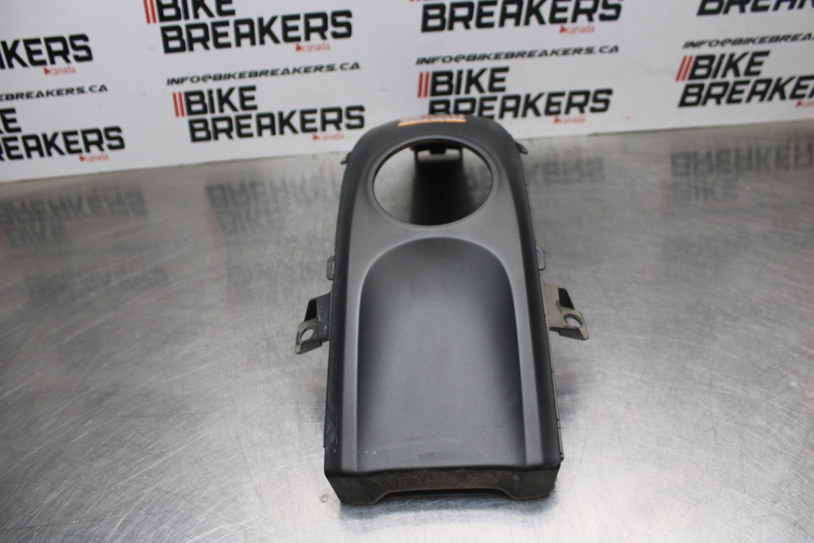 22-25 YAMAHA YZF R7 GAS TANK FUEL CELL COVER FAIRING COWL BB769