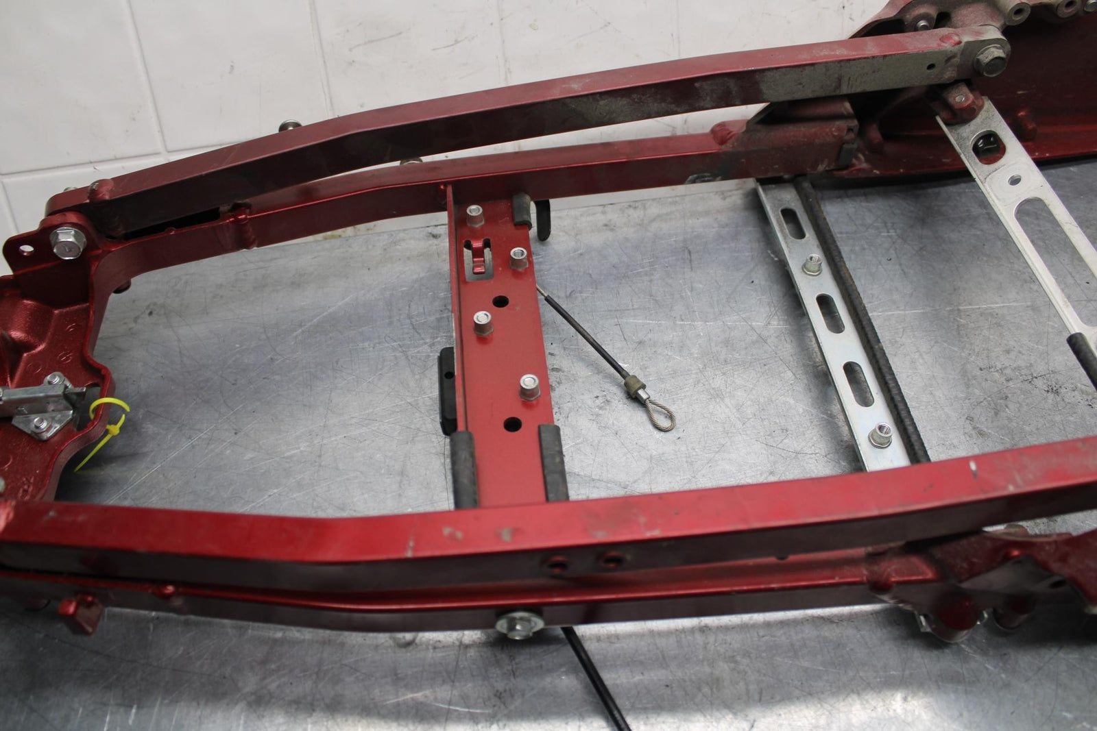 08-09 KAWASAKI NINJA ZX14R REAR SUBFRAME BACK SUB FRAME BB73