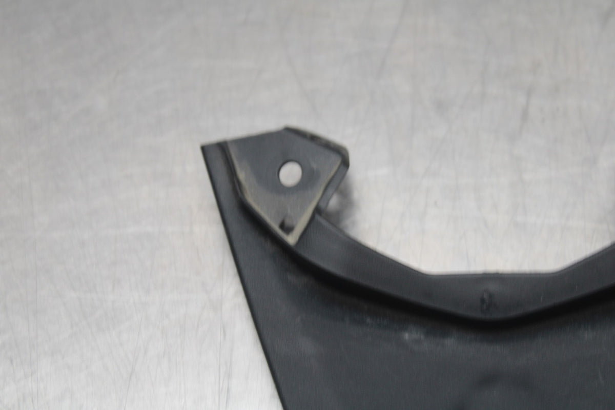 22-25 YAMAHA YZF R7 CENTER REAR BACK TAIL FAIRING COVER TRIM COWL BB850-A