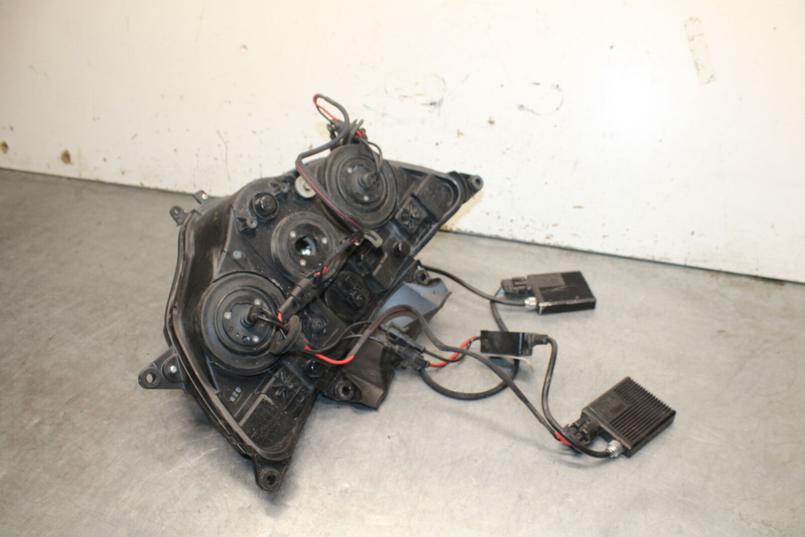 08-09 SUZUKI GSXR600 FRONT HEADLIGHT HEAD LIGHT LAMP BB728