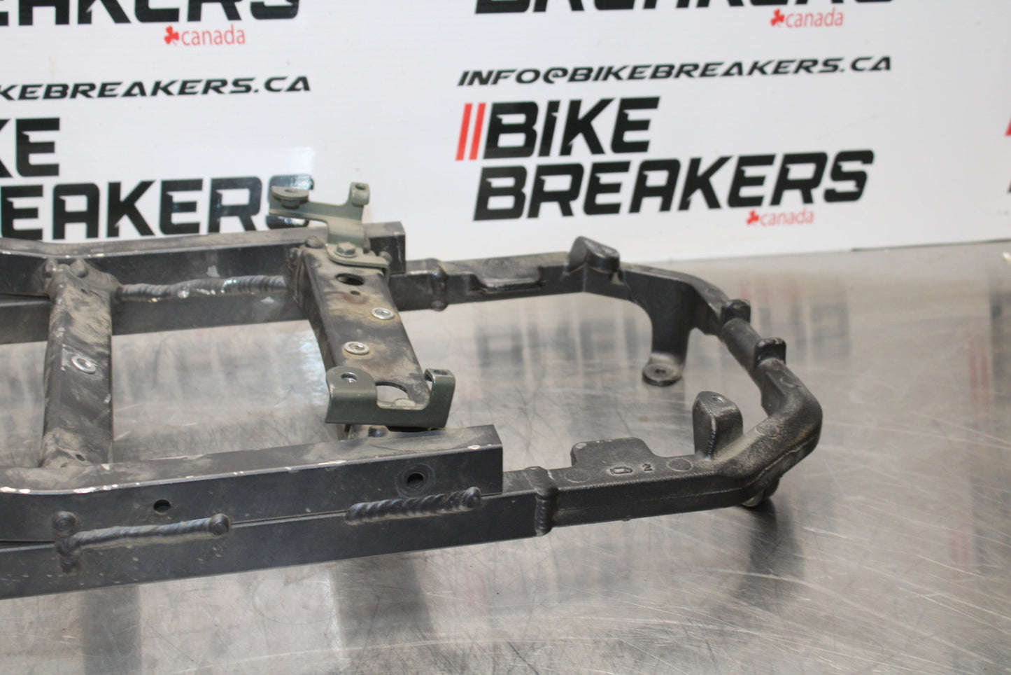 04-05 KAWASAKI NINJA ZX10R REAR SUBFRAME BACK SUB FRAME BB163