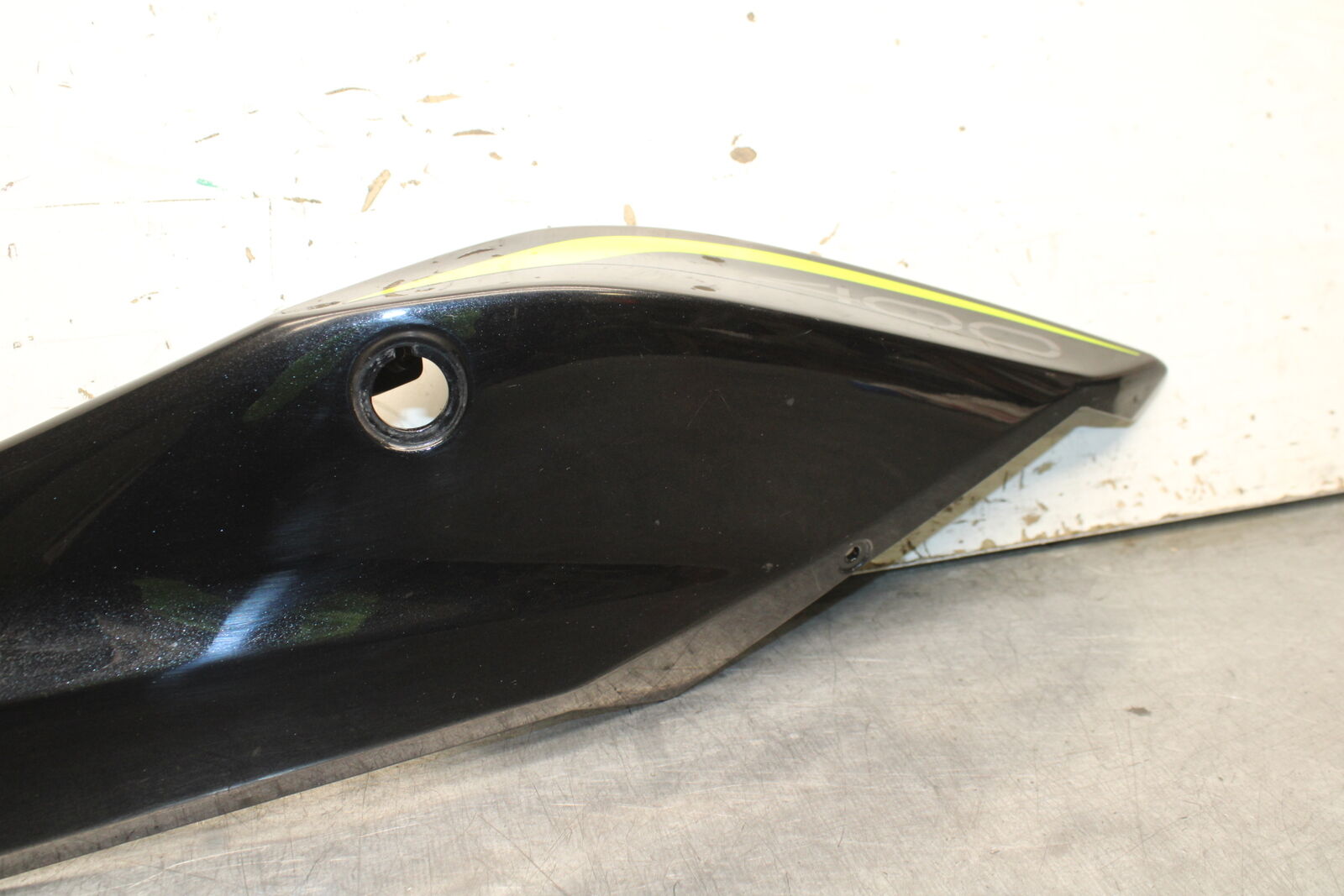 19-22 KAWASAKI Z400 LEFT REAR BACK TAIL FAIRING COWL SHROUD BB738