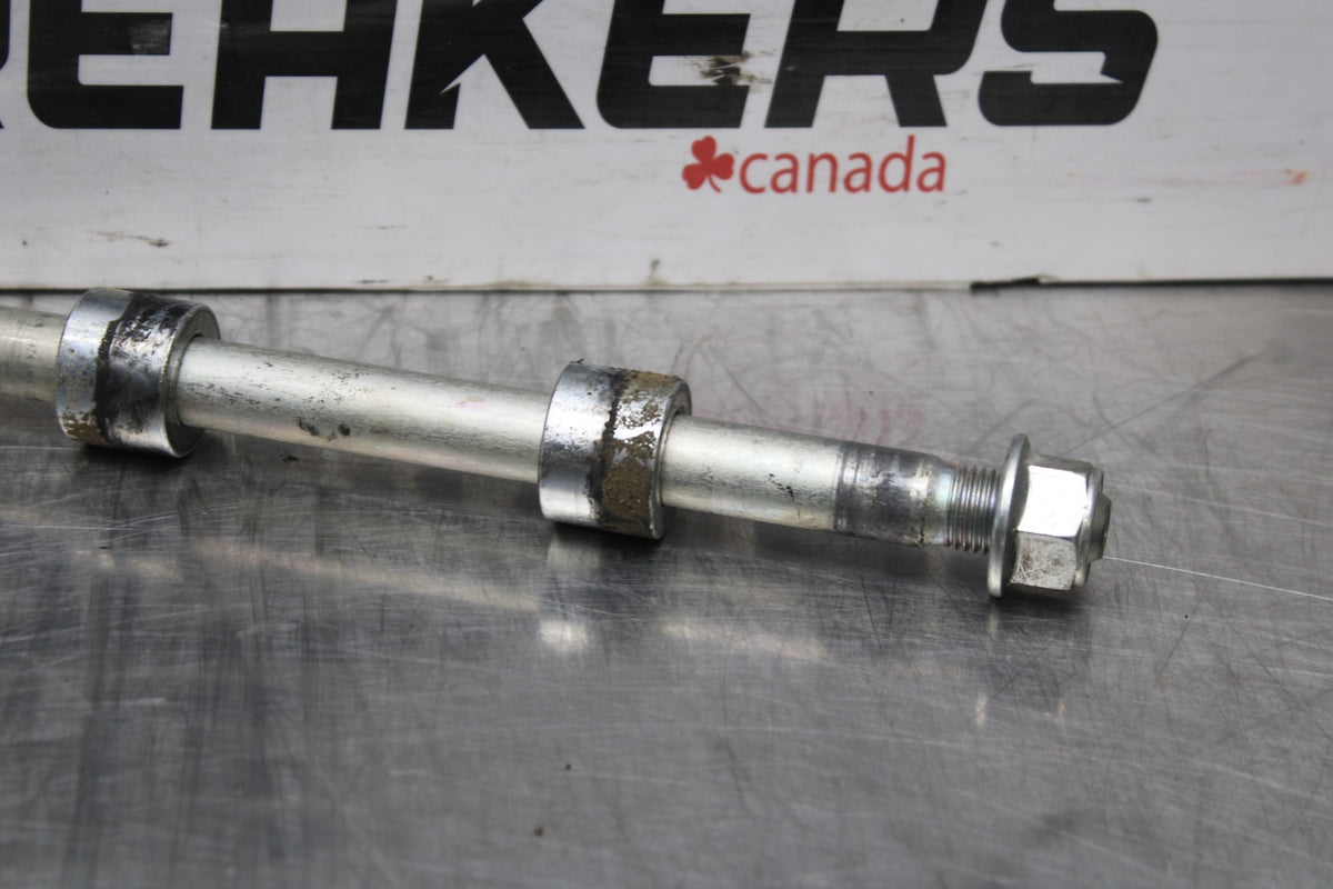 17-18 YAMAHA YZF R3 FRONT WHEEL RIM AXLE PIVOT BOLT BB788
