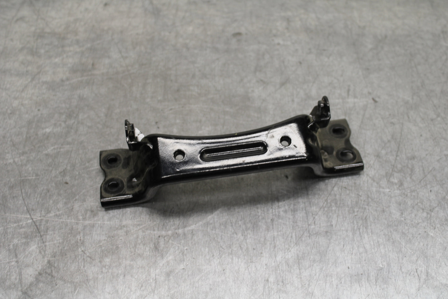 24 KAWASAKI NINJA 500 ABS GAS TANK FUEL CELL PETROL BRACKET MOUNT  BB730