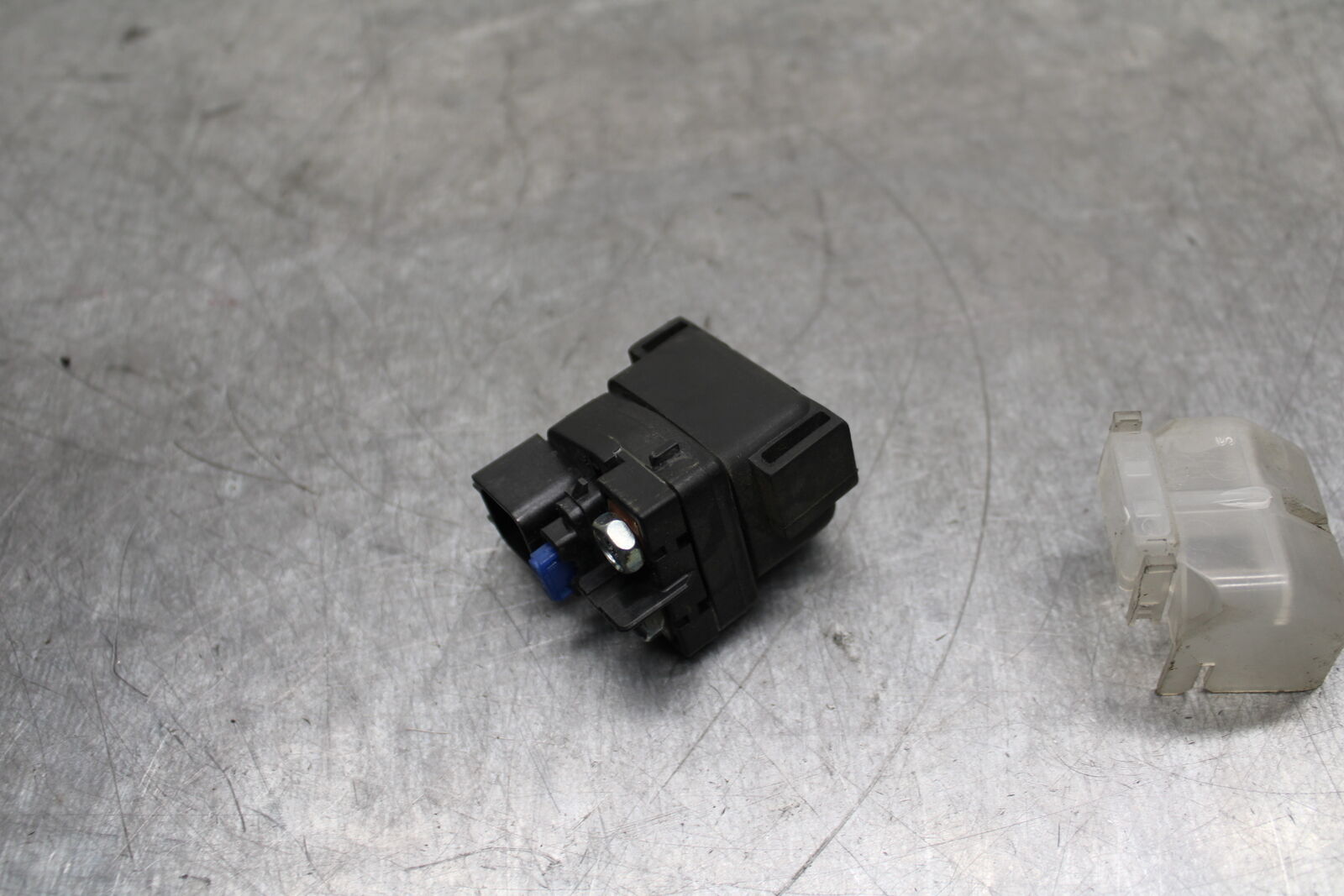 06-07 SUZUKI GSXR 600 ENGINE STARTER RELAY STARTING MOTOR SWITCH BB737