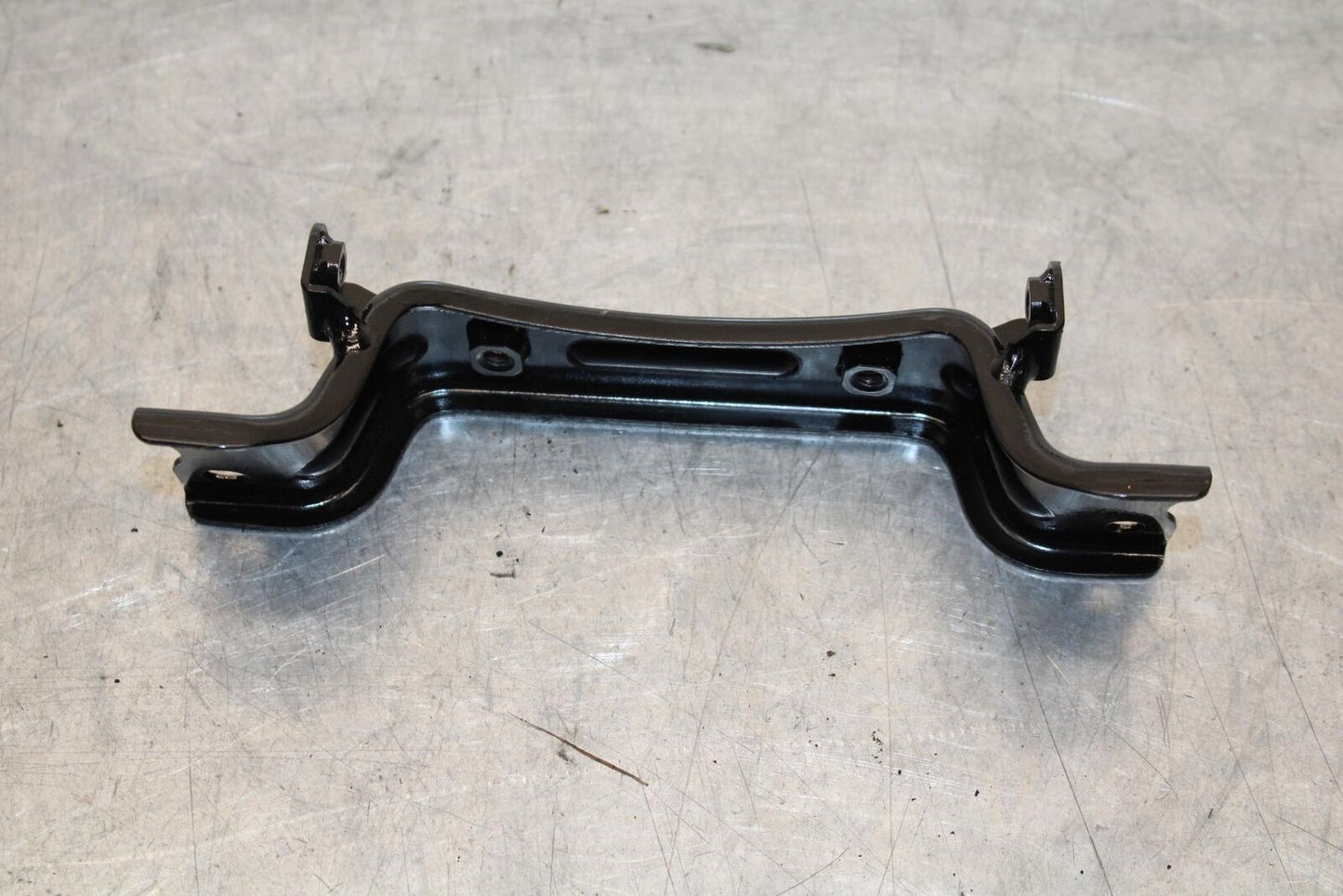 19-22 KAWASAKI Z400 GAS TANK FUEL CELL PETROL RESERVOIR BRACKET MOUNT BB70