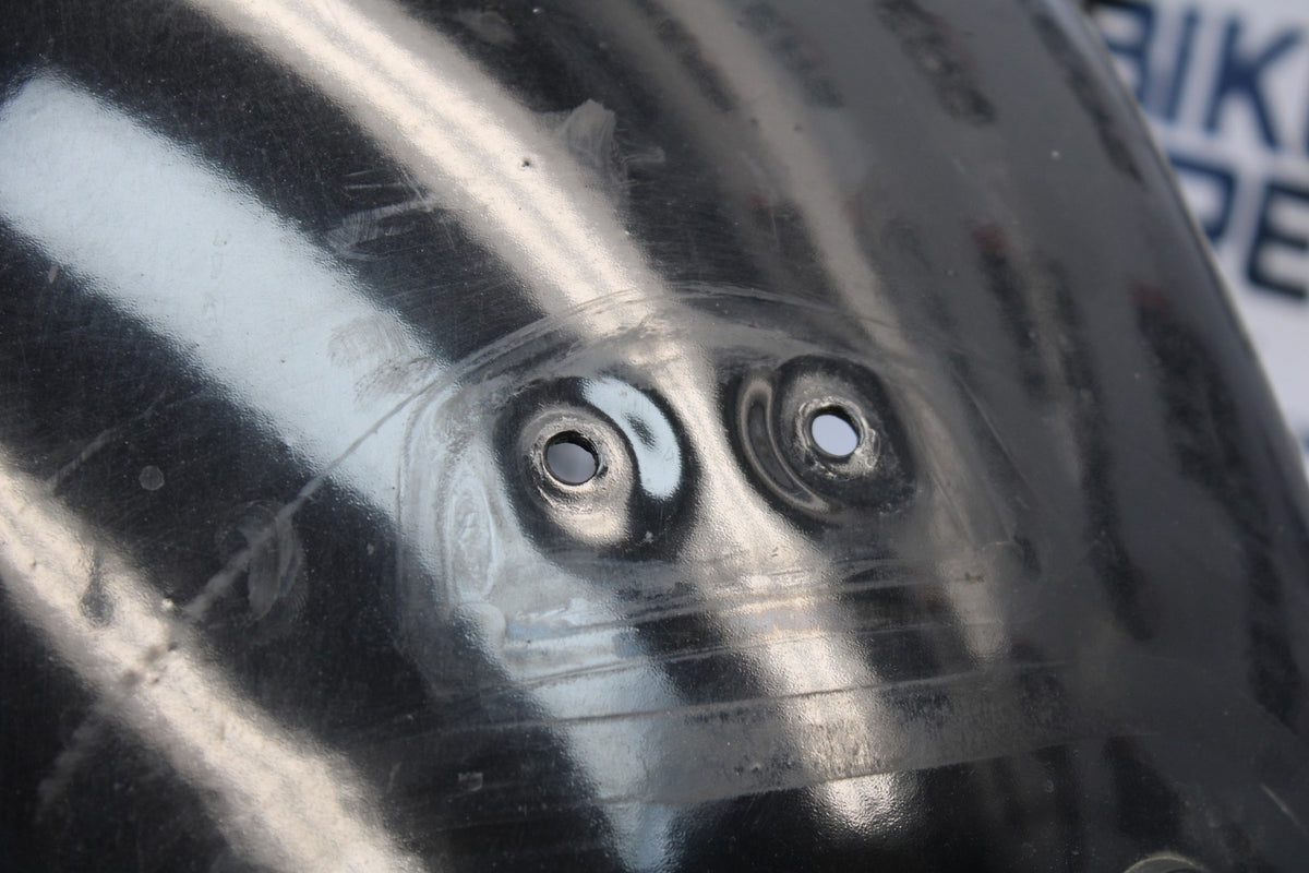 2006 Suzuki Boulevard C90 REAR BACK WHEEL FENDER MUD GUARD BB849