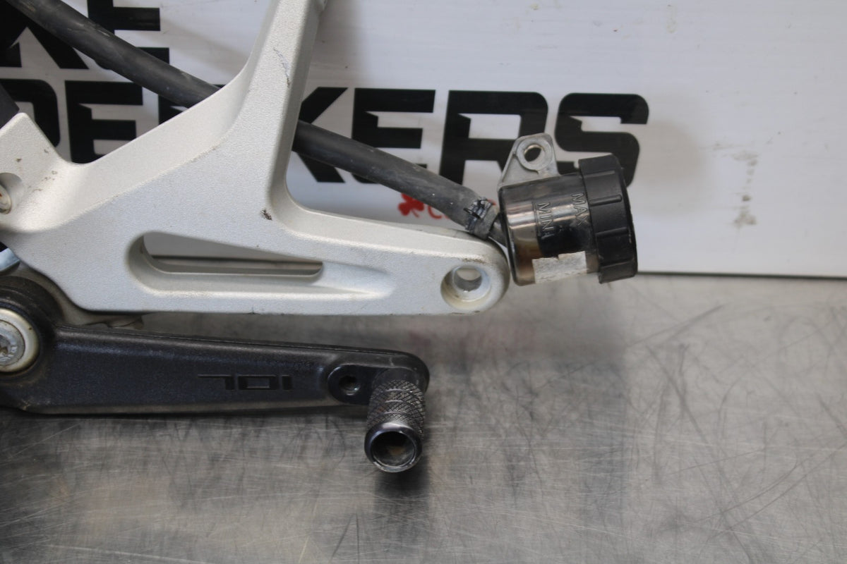 18-22 HUSQVARNA VITPILEN 701 RIGHT REARSET REAR SET DRIVER FOOT PEG REST BB198