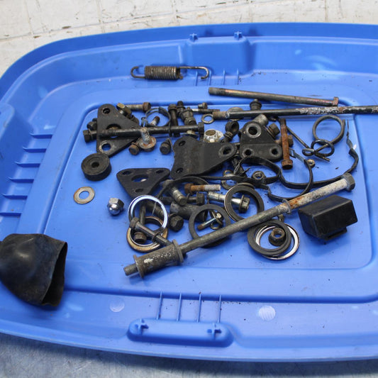 1982 Suzuki GS450L LEFTOVER MOUNTING BOLTS HARDWARE MOTOR SCREWS BB52