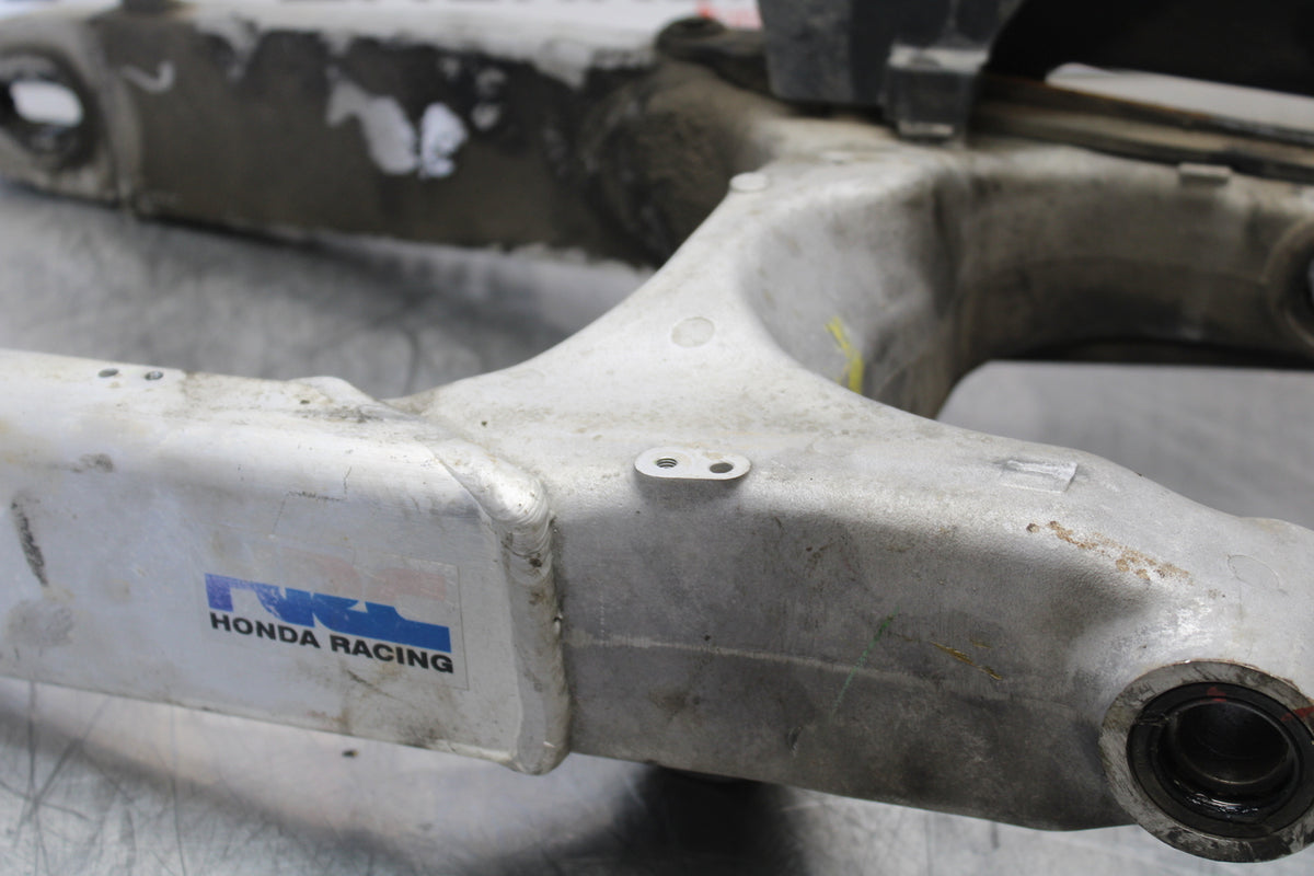 98-05 HONDA SUPER HAWK 1000 VTR1000F REAR SWINGARM BACK SWING ARM BB152