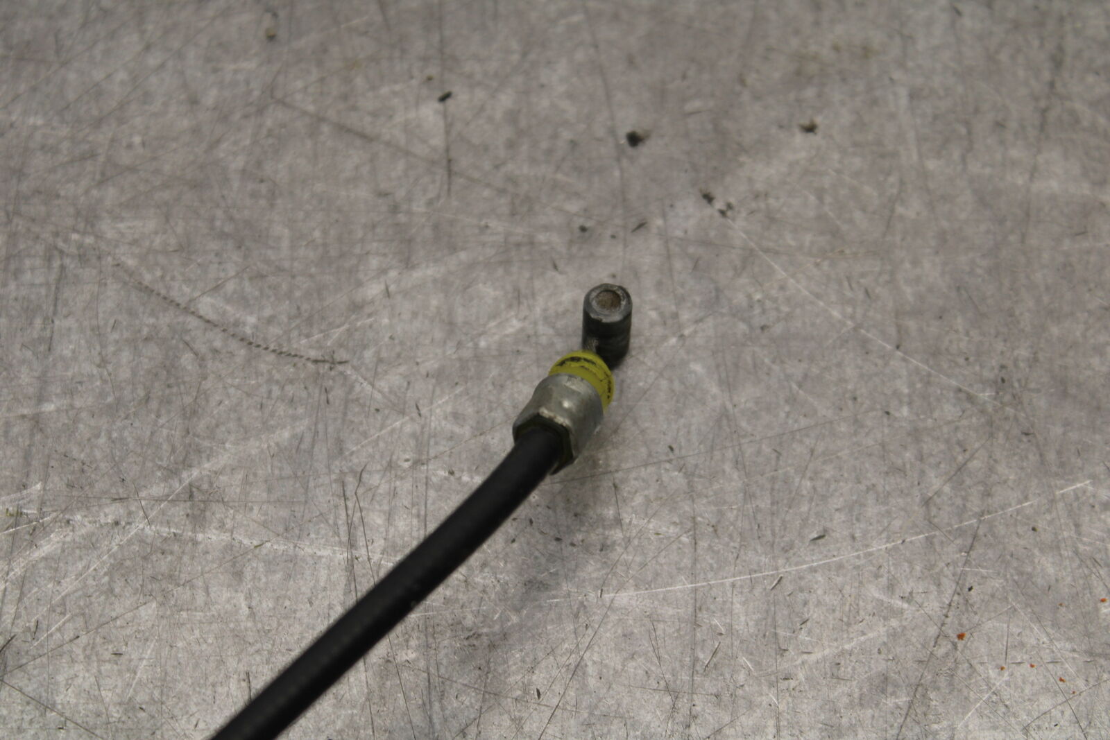 05-06 SUZUKI GSXR1000 REAR PASSENGER SEAT LATCH LOCK ASSEMBLY 45280-01A00 BB663