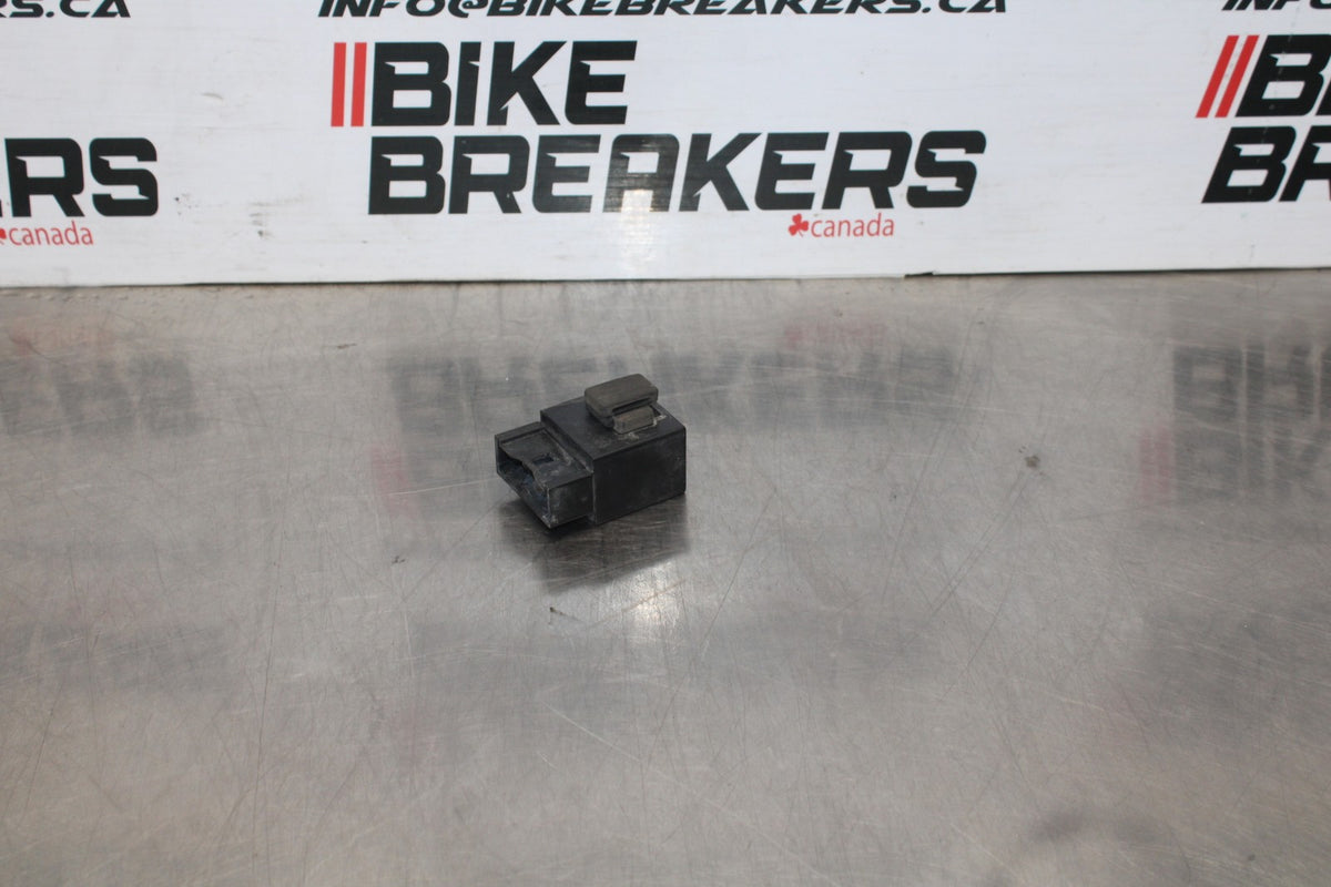 05 YAMAHA YZF R6 RELAY ASSEMBLY BOX BB858