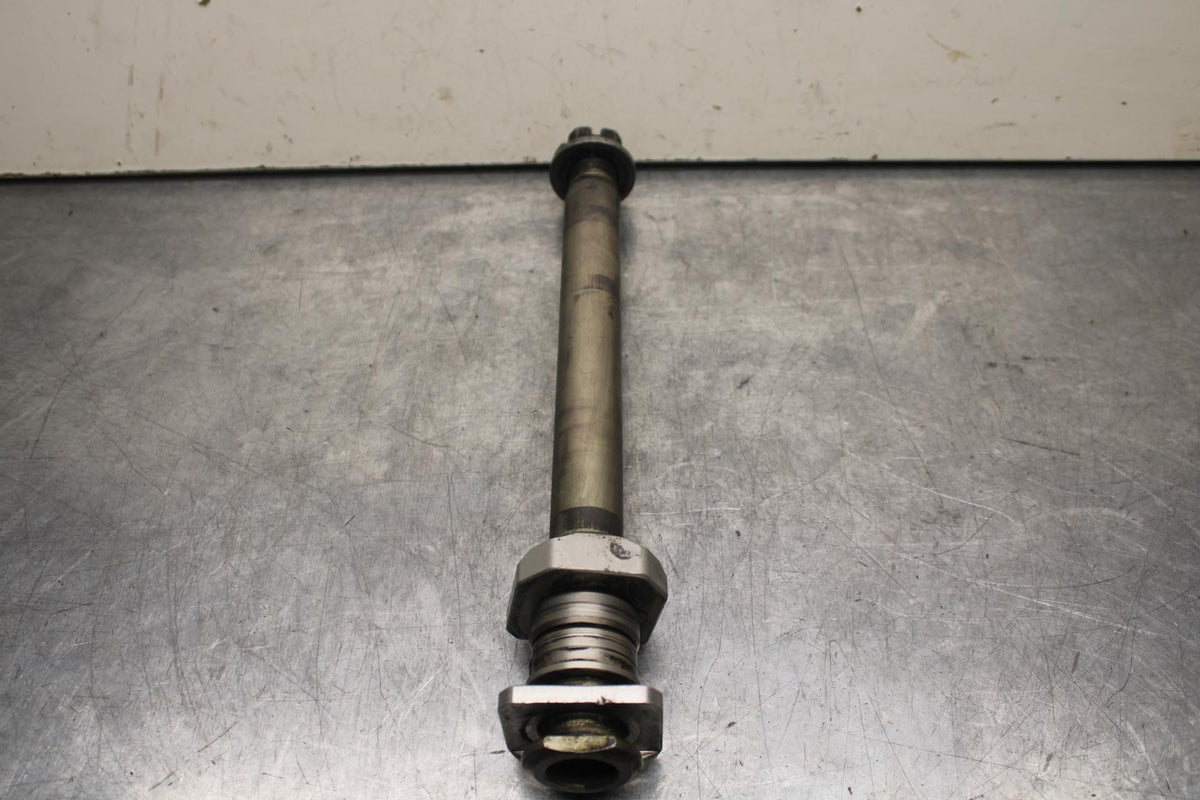 05 YAMAHA YZF R6S REAR AXLE BACK WHEEL RIM PIVOT BOLT AXEL BB50