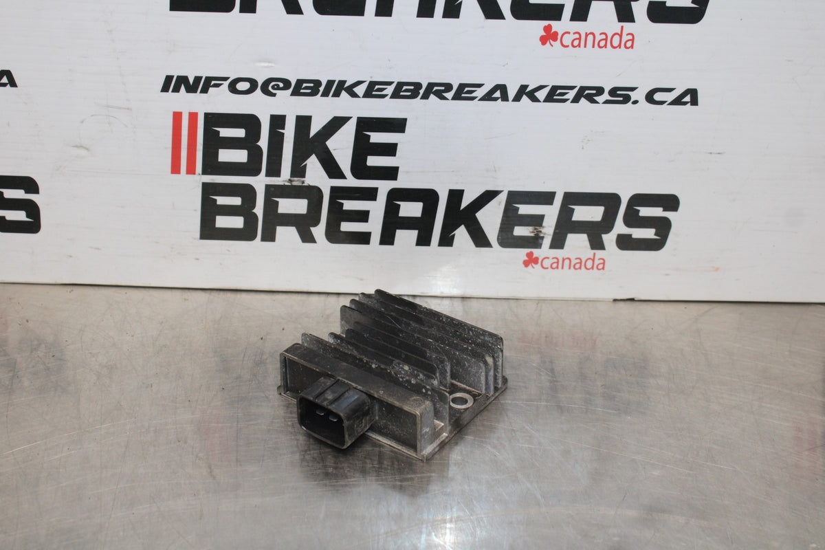 18-23 KAWASAKI NINJA 400 EX400 ABS RECTIFIER VOLTAGE REGULATOR BB795