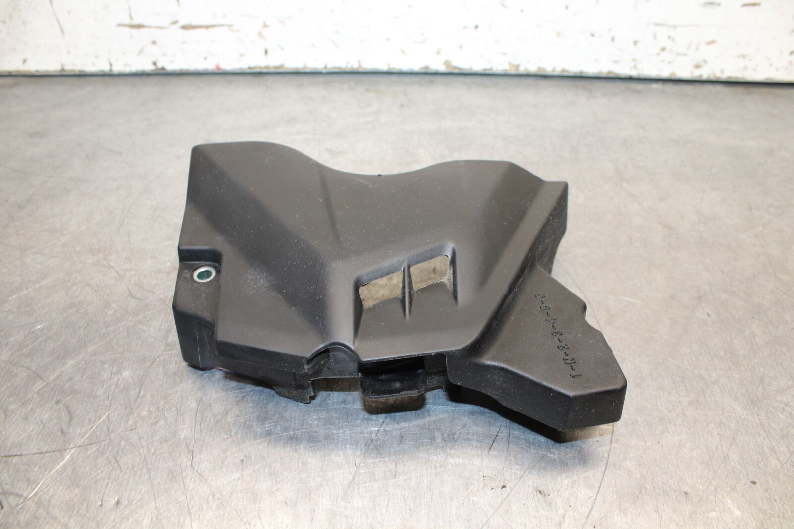 19-24 YAMAHA R3 ENGINE SPROCKET COVER BB736