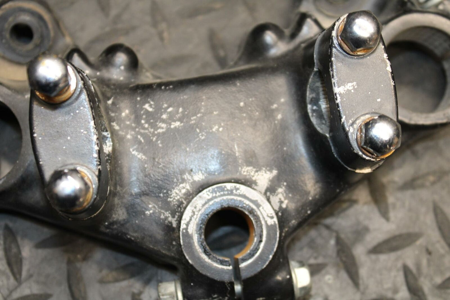 78 SUZUKI GS550E FORKS UPPER TRIPLE TREE CLAMP BB212
