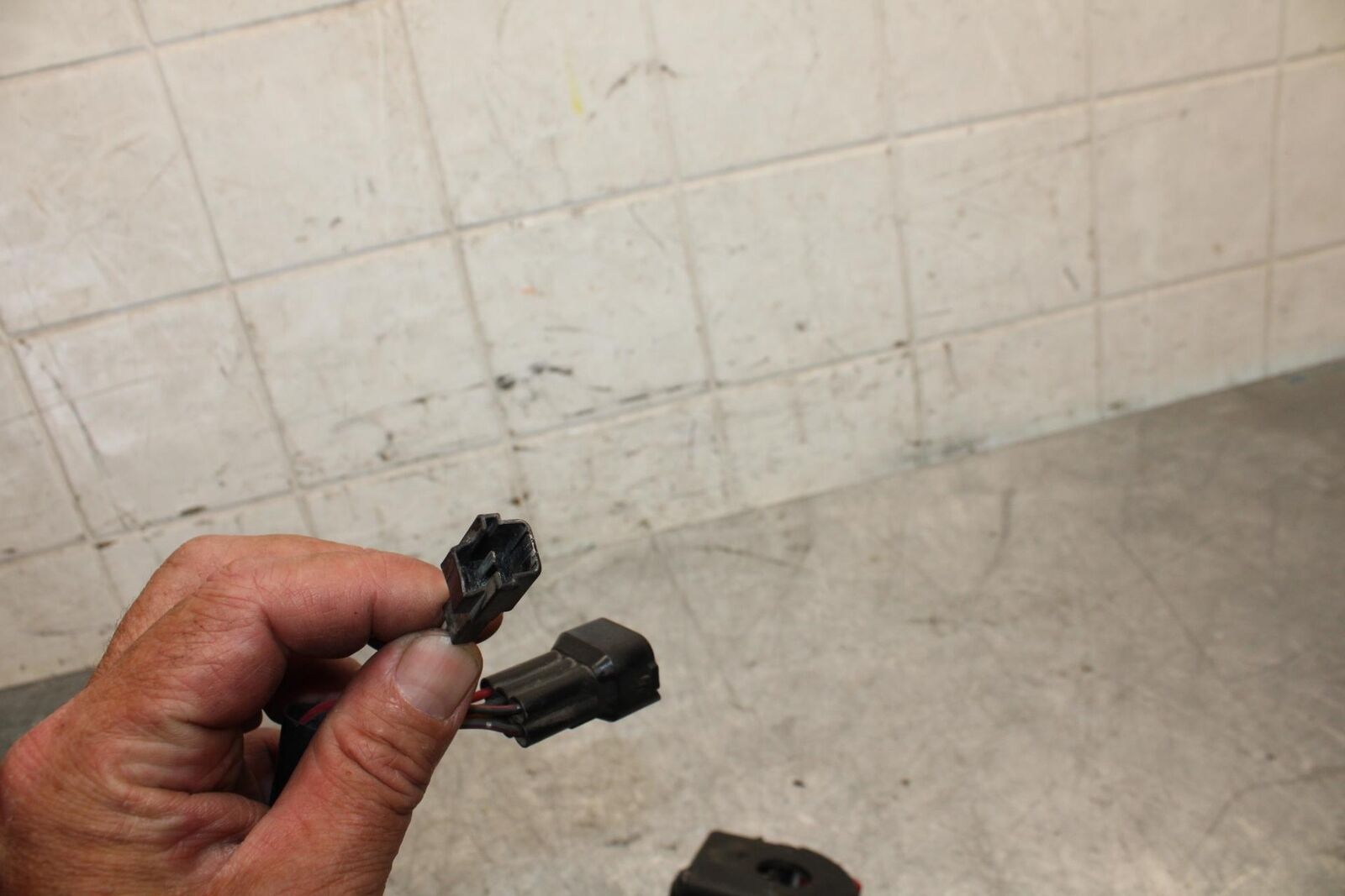 2008 Kawasaki Ninja ZX10R ZX1000E RIGHT CLIP ON HANDLE KILL OFF START SWITCH BB5