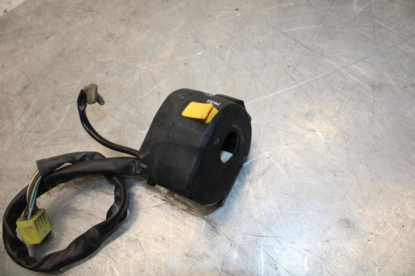 2008 Suzuki GSXR1000 LEFT CLIP ON HANDLE HORN SIGNALS SWITCH SWITCHES BB519