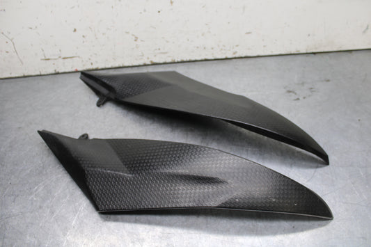 06 YAMAHA YZF R6 AFTERMARKET RIGHT LEFT FUEL TANK PANELS COVERS TRIM SET  BB716