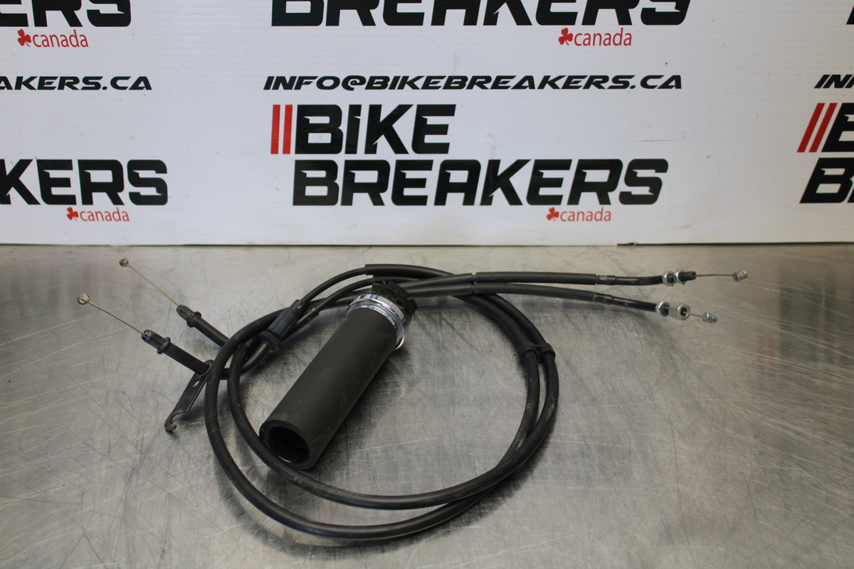 09 YAMAHA V STAR 950 THROTTLE CABLES LINES BB172