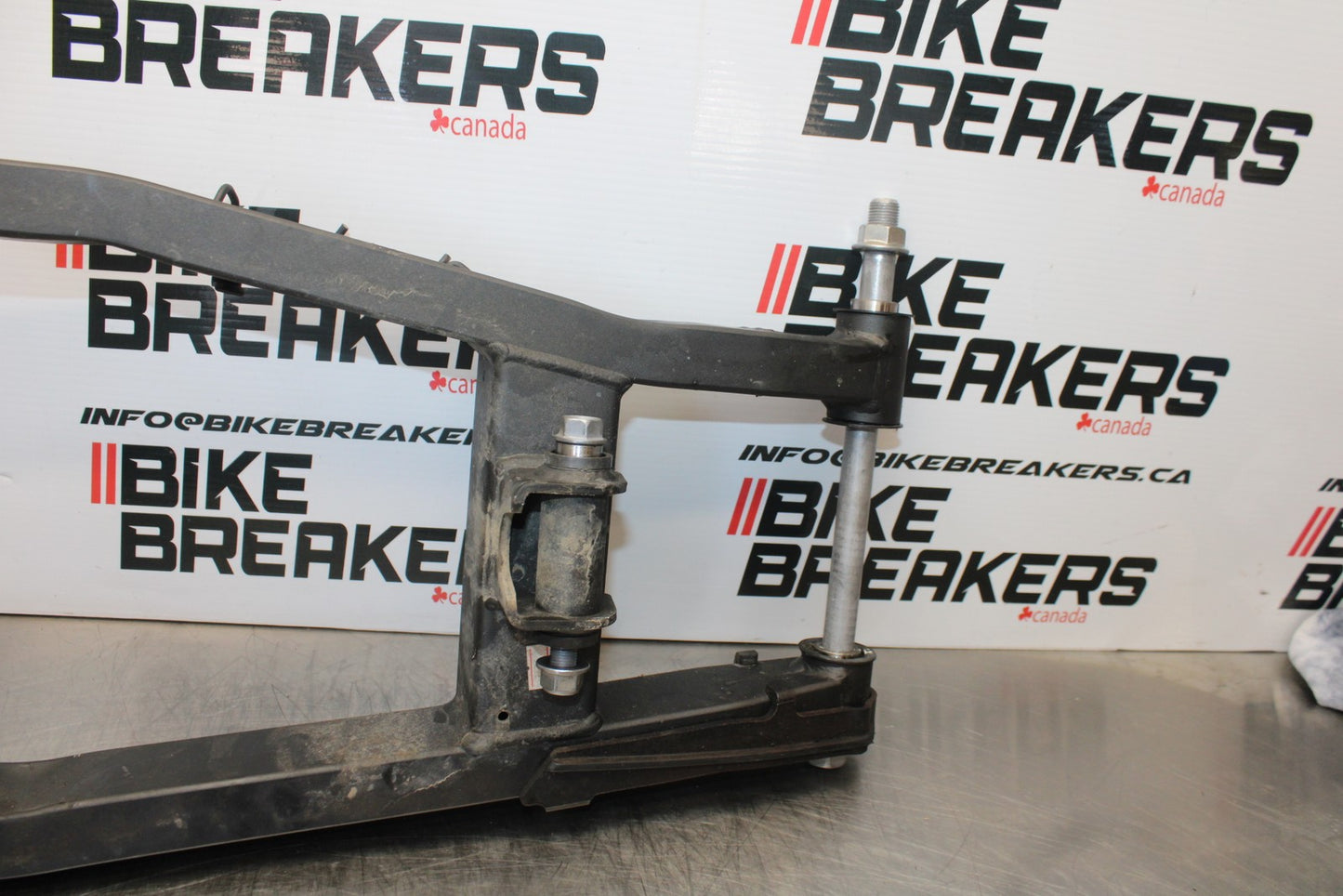 18-23 KAWASAKI NINJA 400 EX400 ABS REAR SWINGARM BACK SUSPENSION SWING ARM BB192