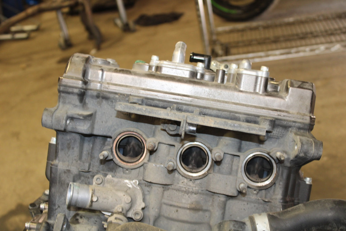 15-17 YAMAHA FJ09 ENGINE MOTOR BB906