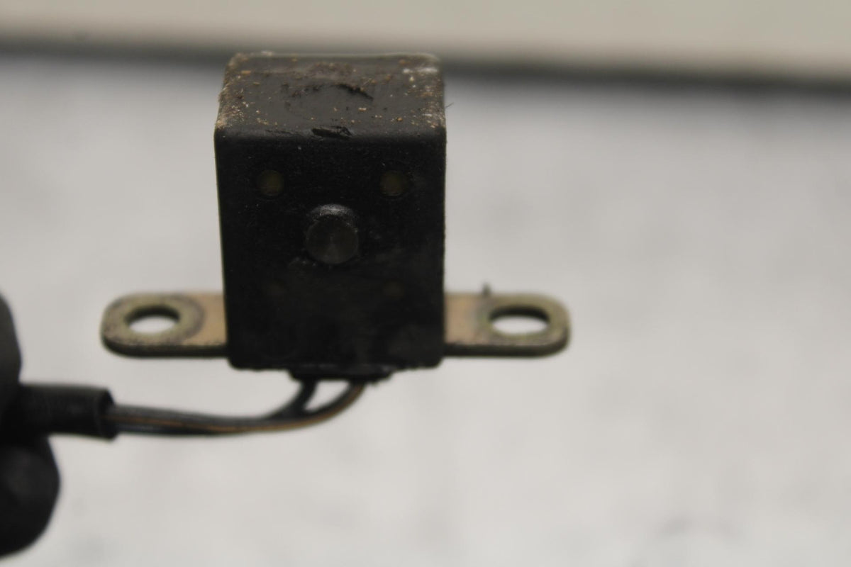 84-86 KAWASAKI GPZ900 CRANKSHAFT POSTION PICK UP SENSOR BB84