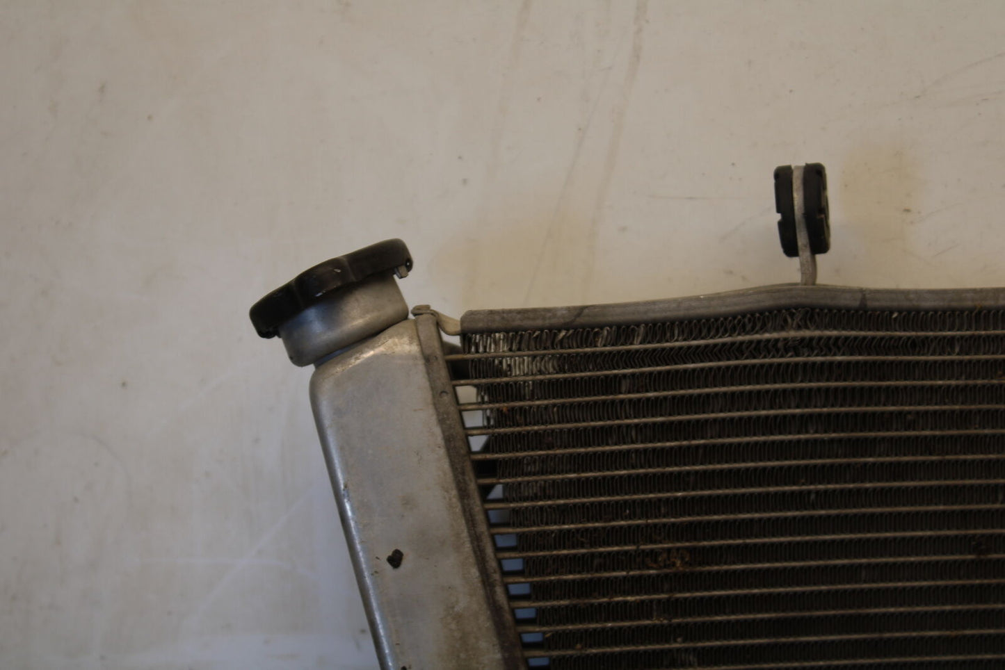 05-06 SUZUKI GSXR1000 ENGINE RADIATOR COOLER COOLING RADIATER 17710-41G00 BB663