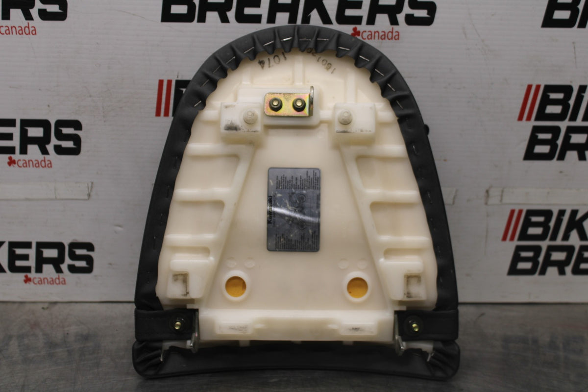 03-04 KAWASAKI Z1000 REAR BACK PASSENGER TANDEM SEAT PAD SADDLE PILLION BB164
