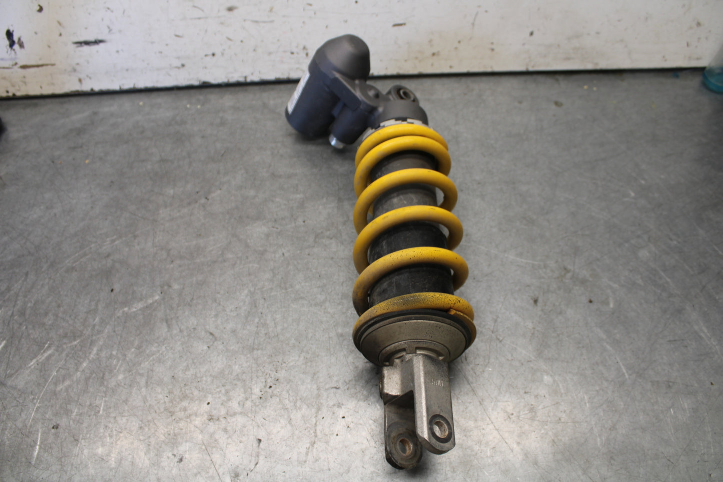 05-06 SUZUKI GSXR1000 REAR BACK SHOCK ABSORBER SUSPENSION 62100-41G00-163 BB663