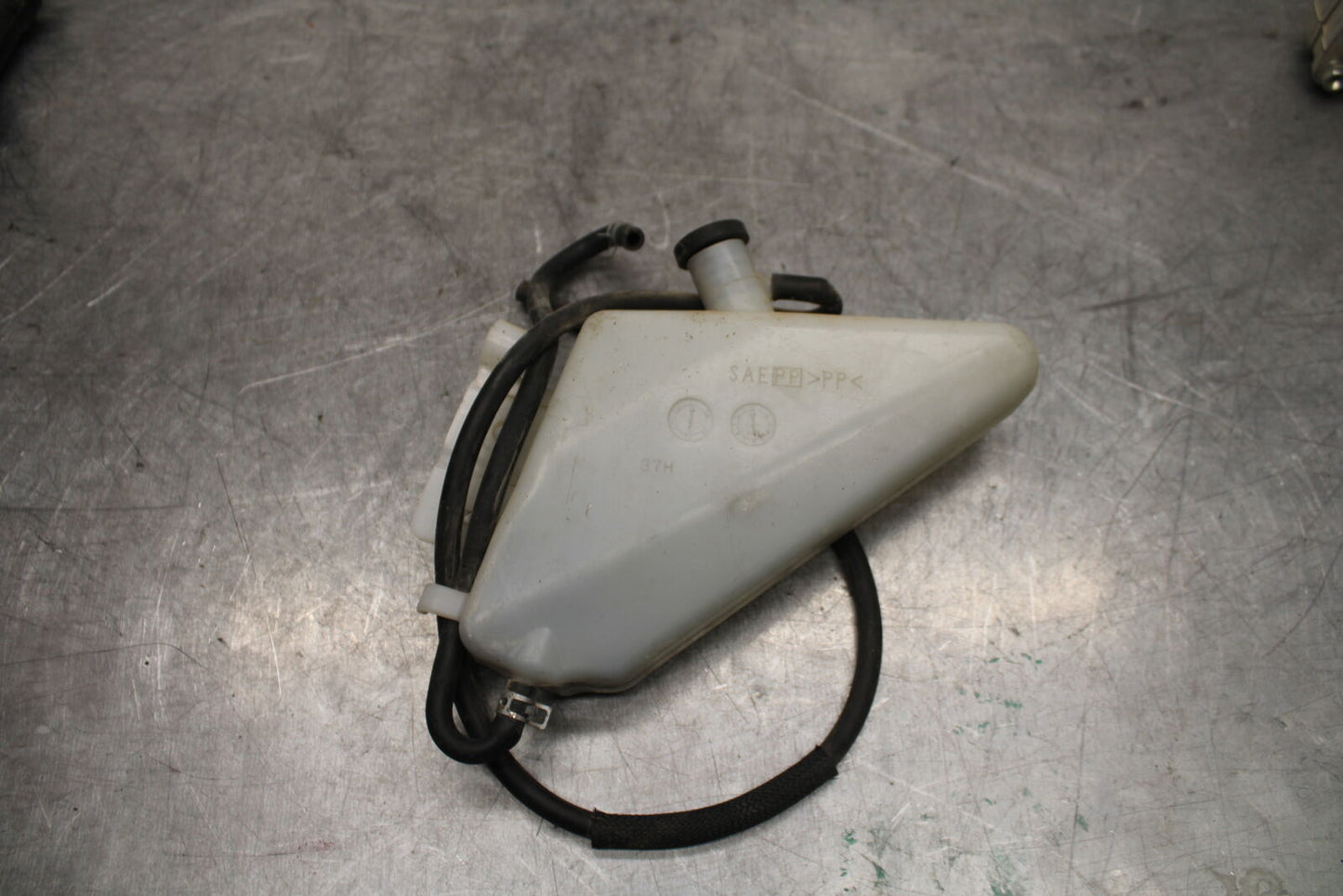 08-10 SUZUKI GSXR 600 COOLANT WATER TANK RESERVOIR BOTTLE  BB721