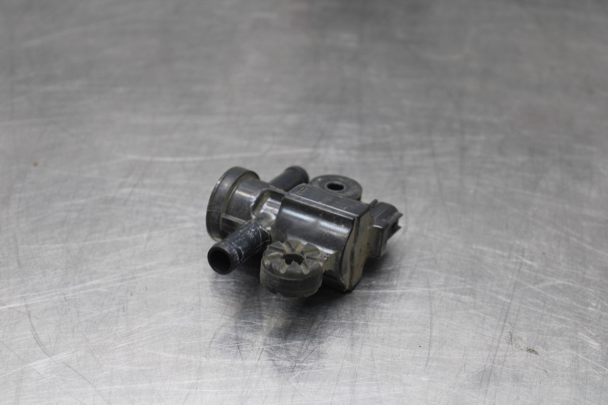 18 HONDA CB500F AIR VALVE SOLENOID TOP ENGINE SWITCH SENSOR BB861