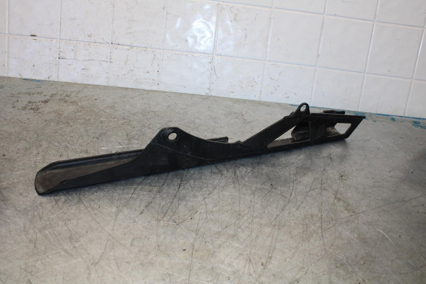 08-10 SUZUKI GSXR600 REAR BACK DRIVE CHAIN GUARD COVER SHIELD BB430