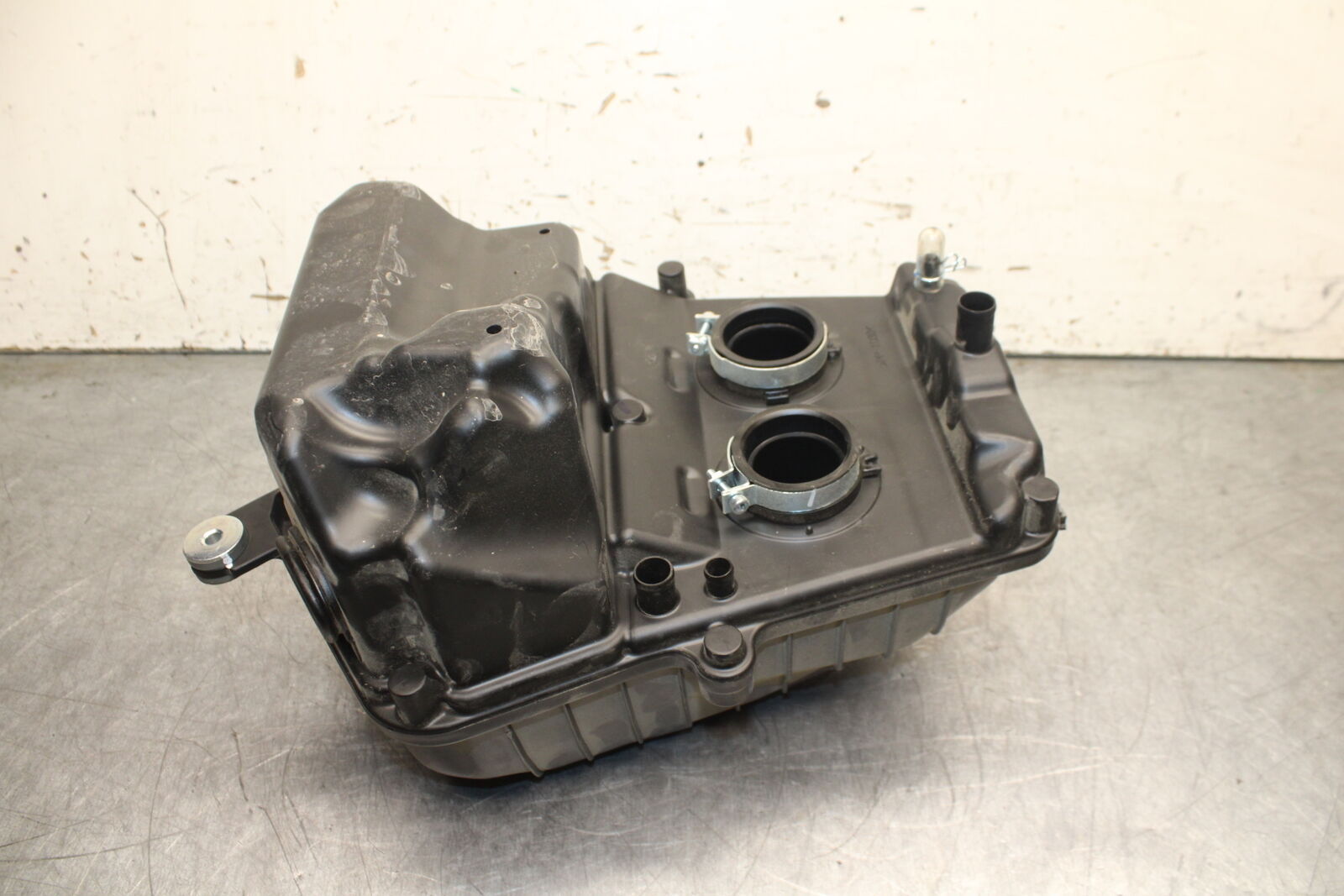 18-23 KAWASAKI NINJA 400 EX400 ABS AIRBOX AIR INTAKE FILTER BOX BB747