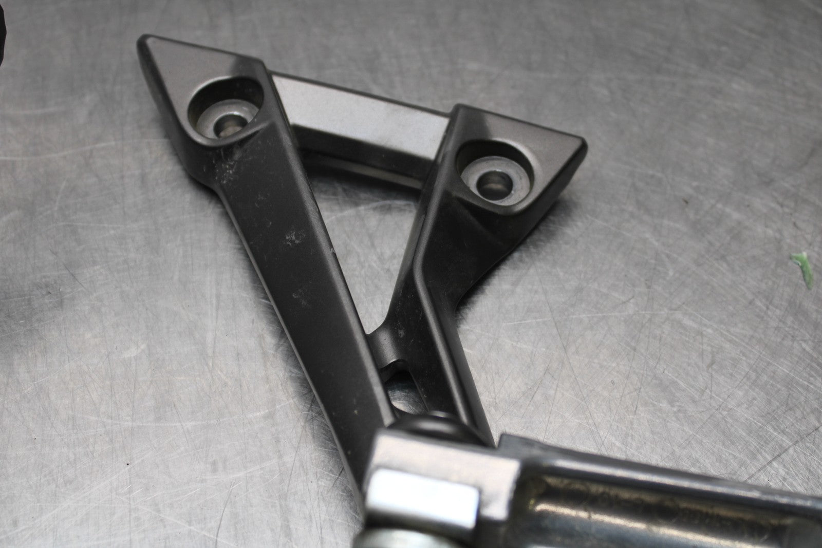 13-17 KAWASAKI NINJA 300 EX300 ABS REAR BACK PASSENGER PEG SET PAIR BB187